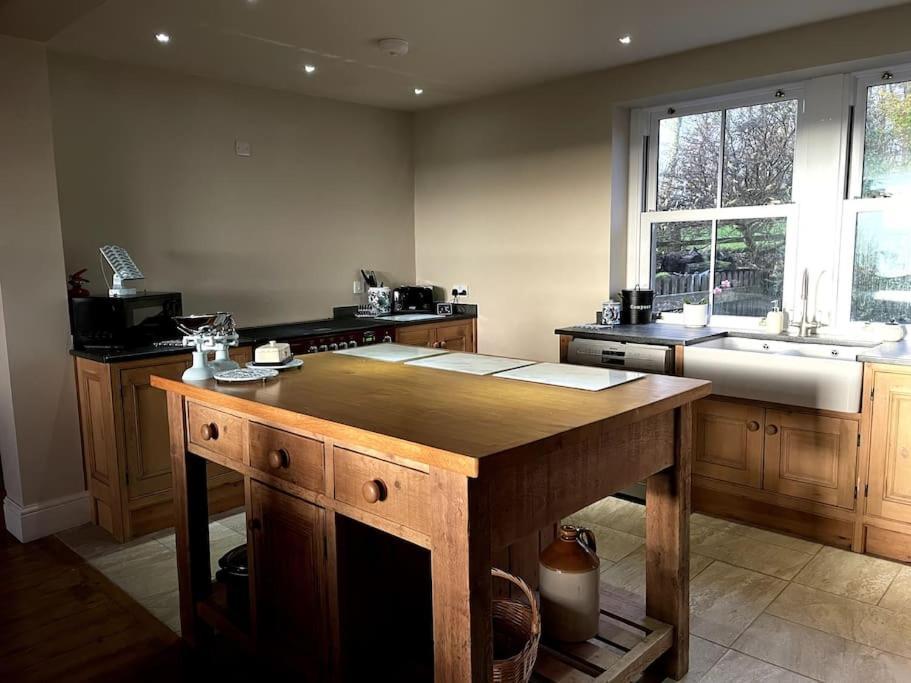 Luxurious Granny House Bell Busk In Malhamdale Villa Skipton Exterior photo